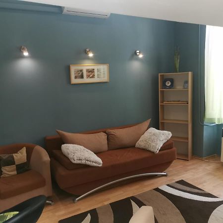 Galeria Apartman Сегед Экстерьер фото